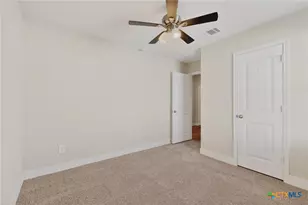 1405 Parkwood, Seguin, TX 78155 - Photo 29