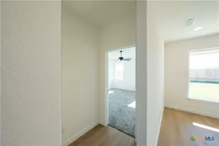 727 Liberty Park Dr, Belton, TX 76513 - Photo 9