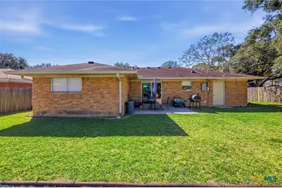 505 Suzanne Street, Edna, TX 77957 - Photo 19