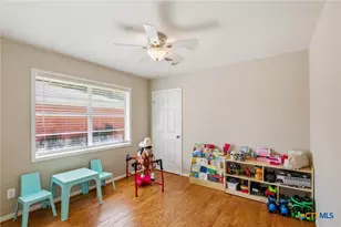 505 Suzanne St, Edna, TX 77957 - Photo 15