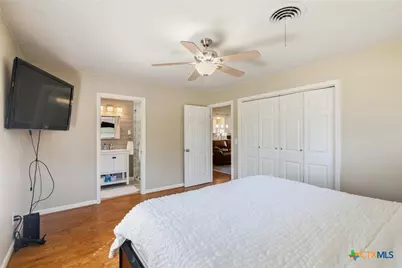 505 Suzanne Street, Edna, TX 77957 - Photo 13