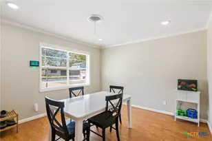 505 Suzanne St, Edna, TX 77957 - Photo 11