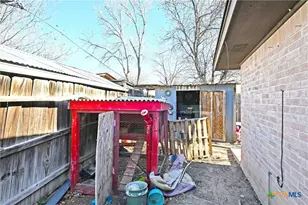 2229 Michigan St, New Braunfels, TX 78130 - Photo 17