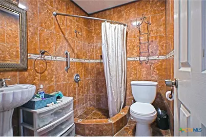 2229 Michigan Street, New Braunfels, TX 78130 - Photo 9