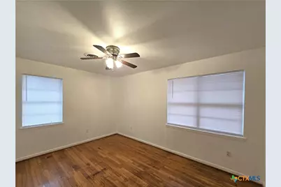 616 W Avenue E, Copperas Cove, TX 76522 - Photo 17