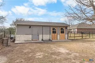 308 Liberty St, Gatesville, TX 76528 - Photo 37