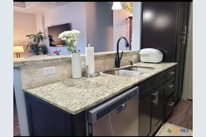 112 Teakwood Drive, Victoria, TX 77901 - Photo 5