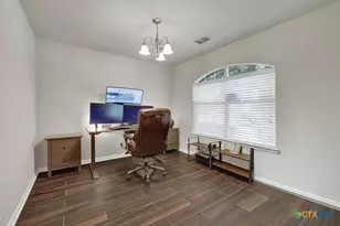 509 Roadrunner Ave, New Braunfels, TX 78130 - Photo 5