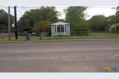 2105 E North Street, Victoria, TX 77901 - Photo 25