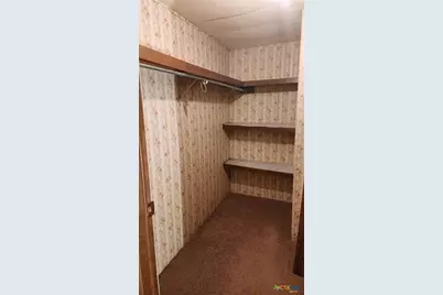 2105 E North Street, Victoria, TX 77901 - Photo 21