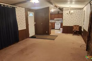 2105 E North St, Victoria, TX 77901 - Photo 17