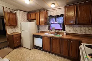 2105 E North St, Victoria, TX 77901 - Photo 13