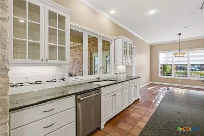 106 Pebble Brook, Victoria, TX 77904 - Photo 7