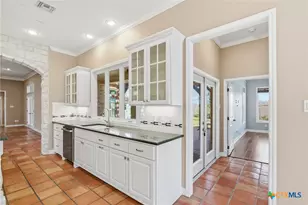 106 Pebble Brk, Victoria, TX 77904 - Photo 11