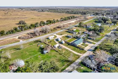 10537 Fm 616, Lolita, TX 77971 - Photo 37