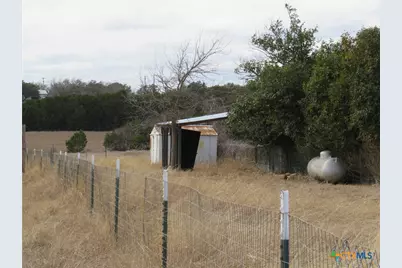 945 County Road 208, Lampasas, TX 76550 - Photo 19