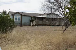 945 Co Rd 208, Lampasas, TX 76550 - Photo 7