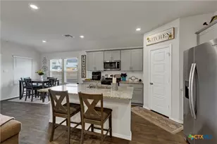 417 Deborah Dr, New Braunfels, TX 78130 - Photo 7