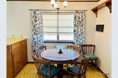 1040 S Hwy 80, Nixon, TX 78140 - Photo 5