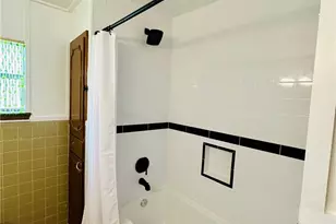 1040 S Hwy 80, Nixon, TX 78140 - Photo 23