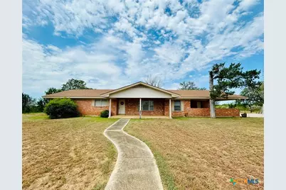 1040 S Hwy 80, Nixon, TX 78140 - Photo 1