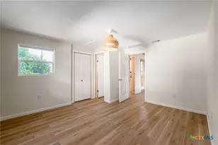 1007 S 25th St, Temple, TX 76504 - Photo 13