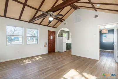 1007 S 25th Street, Temple, TX 76504 - Photo 5