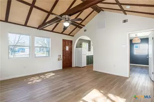 1007 S 25th St, Temple, TX 76504 - Photo 5