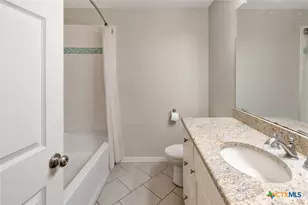 110 Fawn Dr, Victoria, TX 77905 - Photo 43