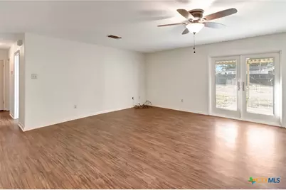 110 Fawn Drive, Victoria, TX 77905 - Photo 5