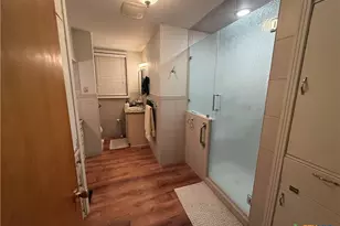 1019 E Gonzales St, Yoakum, TX 77995 - Photo 11