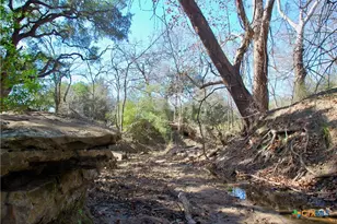 652 Co Rd 210, Hallettsville, TX 77964 - Photo 31