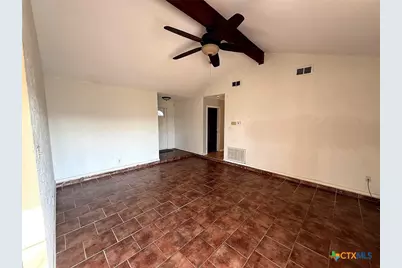 1420 Avalon Street, Port Lavaca, TX 77979 - Photo 3