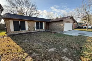 1420 Avalon St, Port Lavaca, TX 77979 - Photo 1