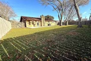 1420 Avalon St, Port Lavaca, TX 77979 - Photo 13