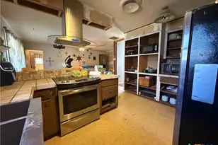 1209 W Ave A, Lampasas, TX 76550 - Photo 7