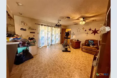 1209 W Avenue A, Lampasas, TX 76550 - Photo 3