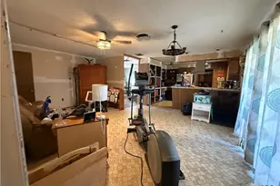 1209 W Ave A, Lampasas, TX 76550 - Photo 5