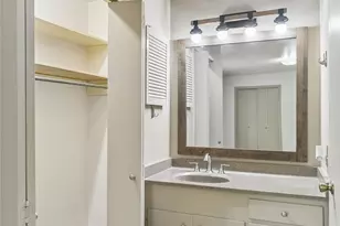 811 Nixon St, Lockhart, TX 78644 - Photo 25