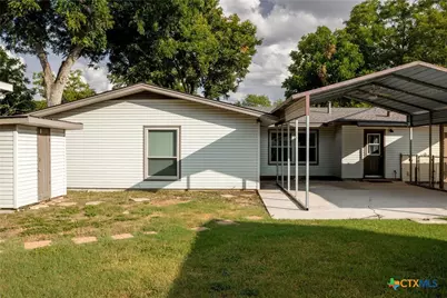 811 Nixon Street, Lockhart, TX 78644 - Photo 35
