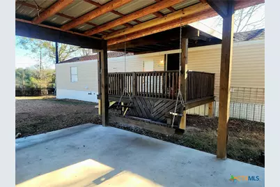 103 E Hickey Street, Yoakum, TX 77995 - Photo 3