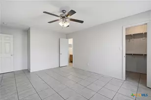 1012 Muelhause St, Belton, TX 76513 - Photo 19