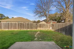 1012 Muelhause St, Belton, TX 76513 - Photo 25