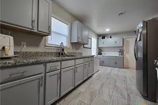 708 S Main St, Copperas Cove, TX 76522 - Photo 11