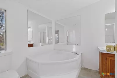 9344 Fm 1117, Seguin, TX 78155 - Photo 11