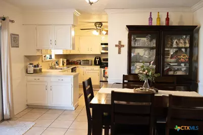 904 Carroll Dr., Yoakum, TX 77995 - Photo 9