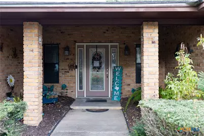 904 Carroll Dr., Yoakum, TX 77995 - Photo 3