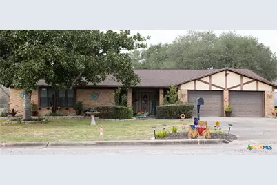 904 Carroll Dr., Yoakum, TX 77995 - Photo 1