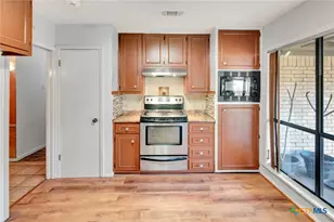 808 Taos Dr, Victoria, TX 77904 - Photo 13