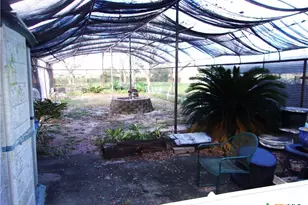 184 Russell Rd, Victoria, TX 77904 - Photo 21